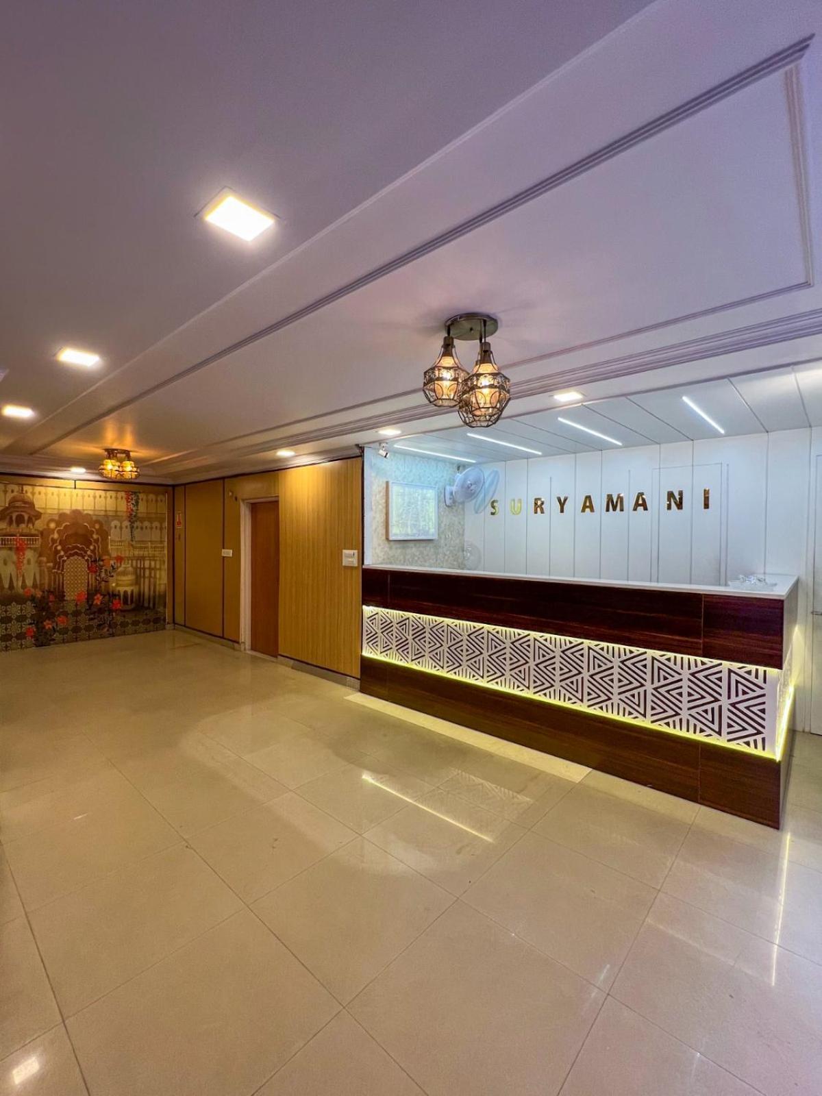 Hotel Suryamani ชัยปุระ ภายนอก รูปภาพ