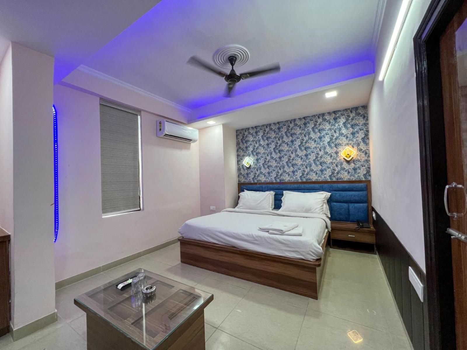 Hotel Suryamani ชัยปุระ ภายนอก รูปภาพ